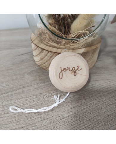 Yoyó de Madera con Nombre Grabado Yoyó de Madera con Nombre Grabado